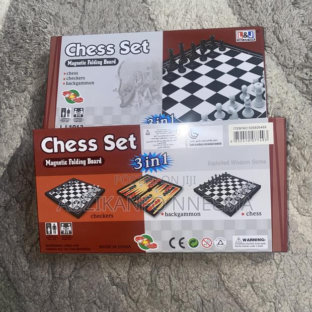 Chess (Magnetic Folding Board) photo 2