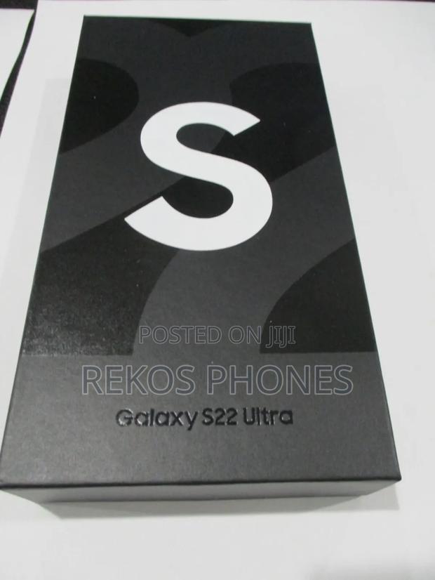 New Samsung Galaxy S22 Ultra 5G 128 GB