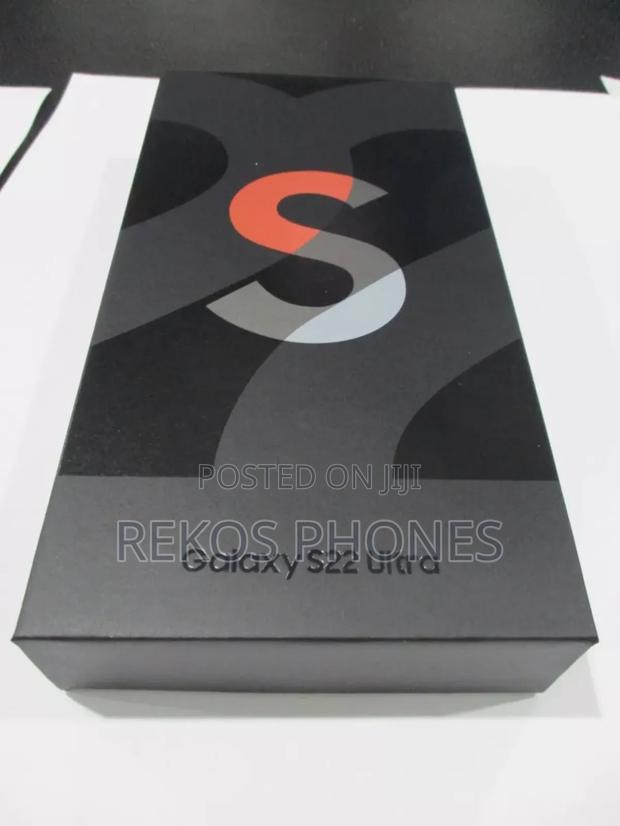 New Samsung Galaxy S22 Ultra 5G 128 GB photo 4