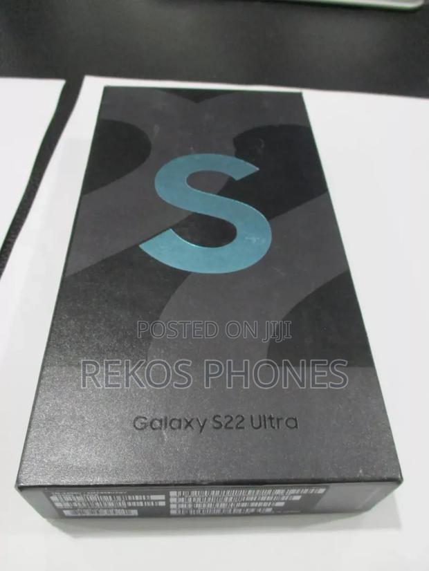 New Samsung Galaxy S22 Ultra 5G 128 GB photo 6