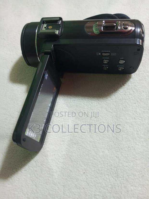 Digital Camcorder · Photo 3