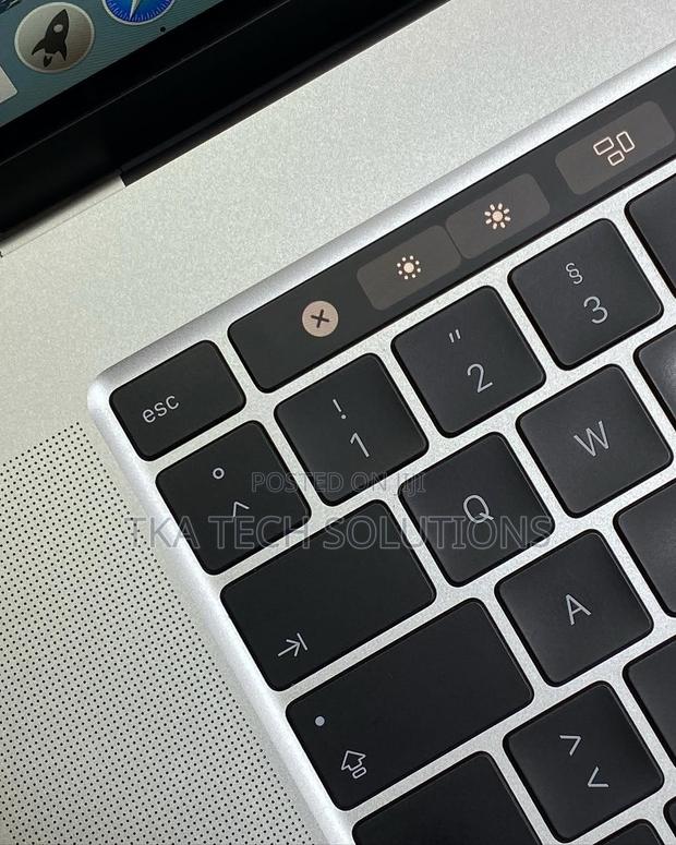 Laptop Apple MacBook Pro 2019 16GB Intel Core i9 SSD 1T photo 2