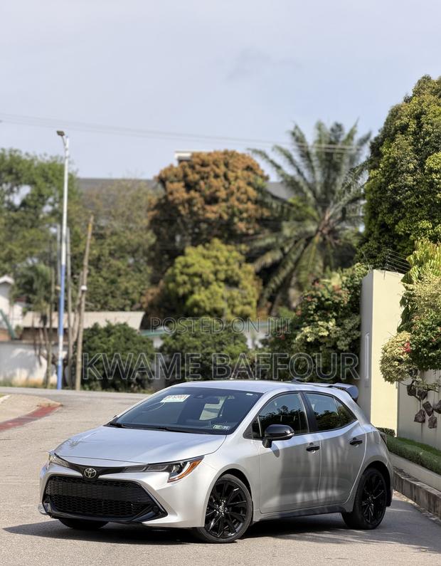 Toyota Corolla 2022 Silver