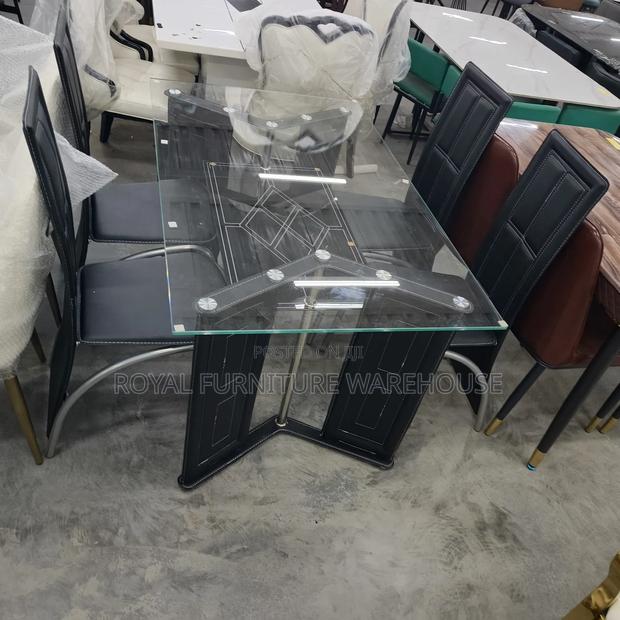 Quality Tempered Glass With 4 Leather Seater · Photo 4