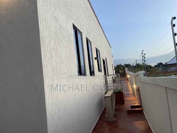4bdrm House in Atwima Kwanwoma for sale