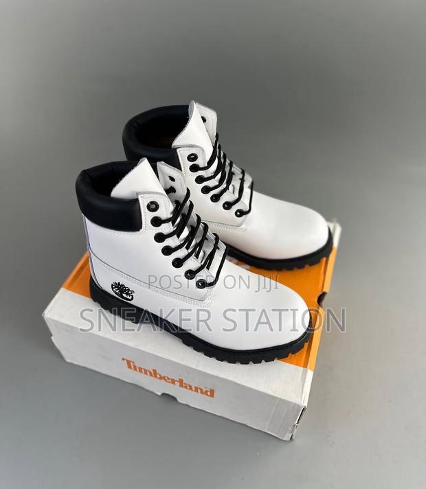 Authentic Timberland Boot Available · Photo 3