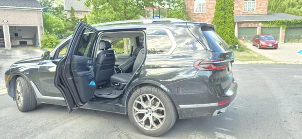 BMW X7 2024 Black photo 5