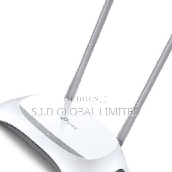 Enjoy High-speed Internet With Tp-link 300 Mbps Router! · Photo 2