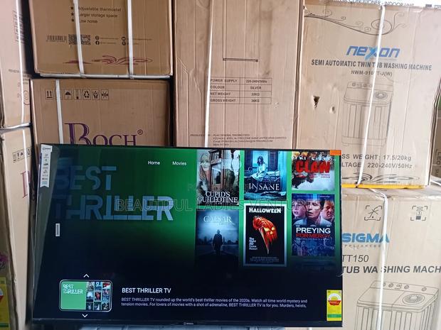 High-Definition Smart Screen for Family Movie Nights and Gaming Fun · Photo 3
