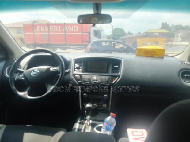 Nissan Pathfinder 2013 Black photo 2