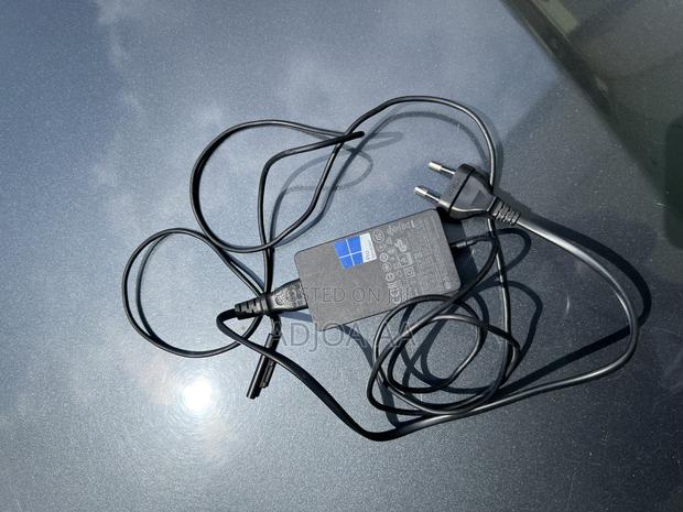 Windows Pro Charger photo 3