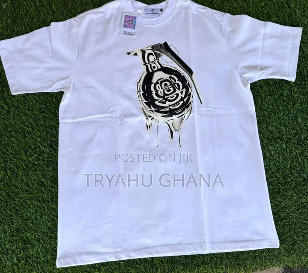 Premium Round Neck T-shirts At Affordable Prices – Accra’S Best · Photo 3