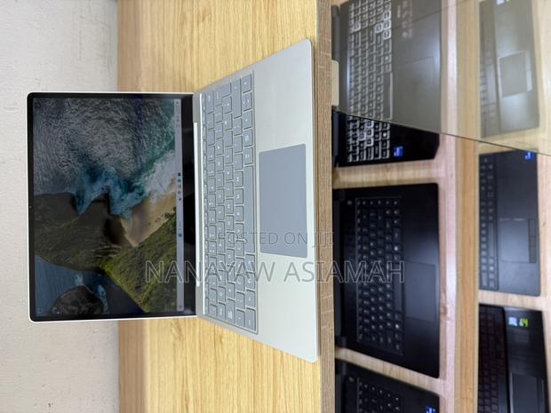 Laptop Microsoft Surface Go 8GB Intel Core I5 SSD 128GB