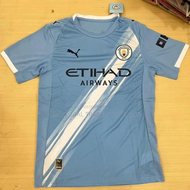 Manchester City Home 2025/2026 Jersey photo 2