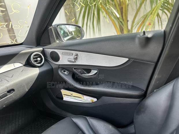 Mercedes-Benz C300 Luxury 4dr AWD 4Matic Sedan (2.0L 4cyl 7A) 2015