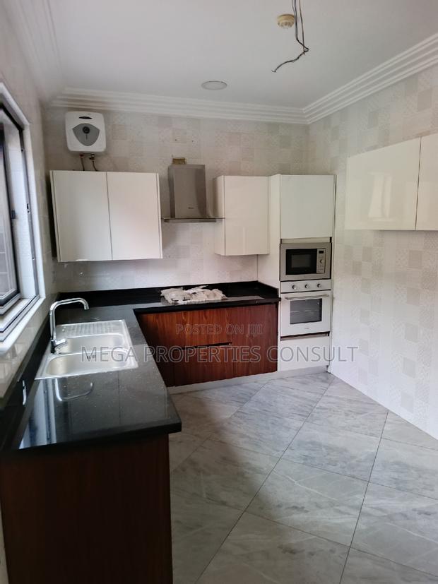 4bdrm House in Achimota for rent · Photo 3