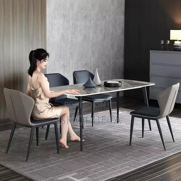 Dinning Table photo 3