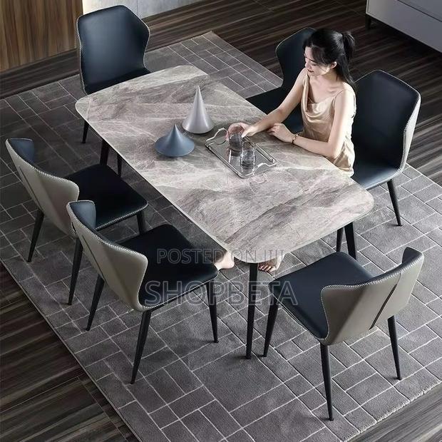 Dinning Table photo 4
