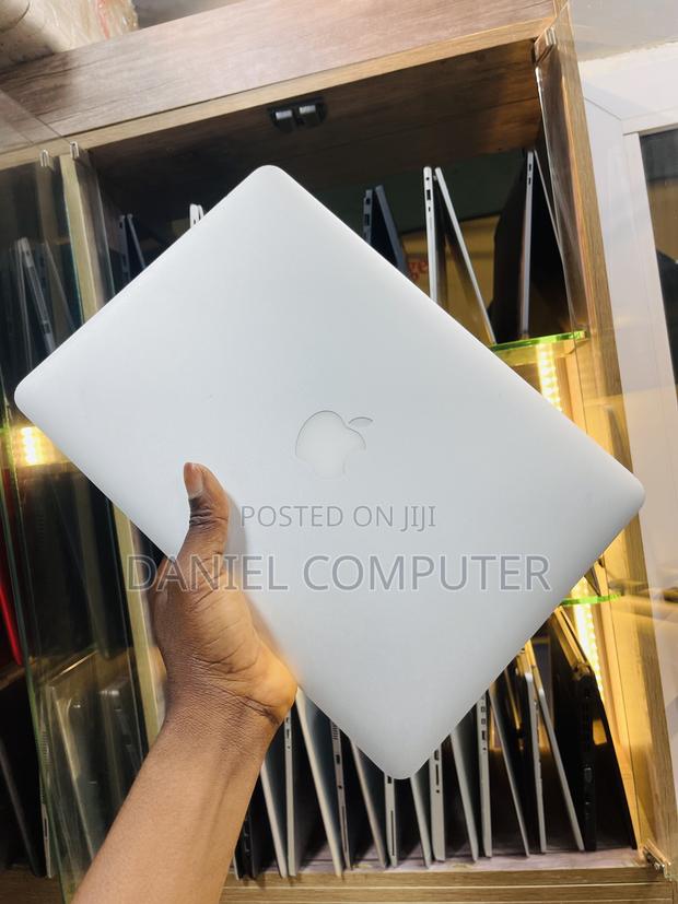 Laptop Apple MacBook Pro 2015 8GB Intel Core i5 SSD 512GB photo 6