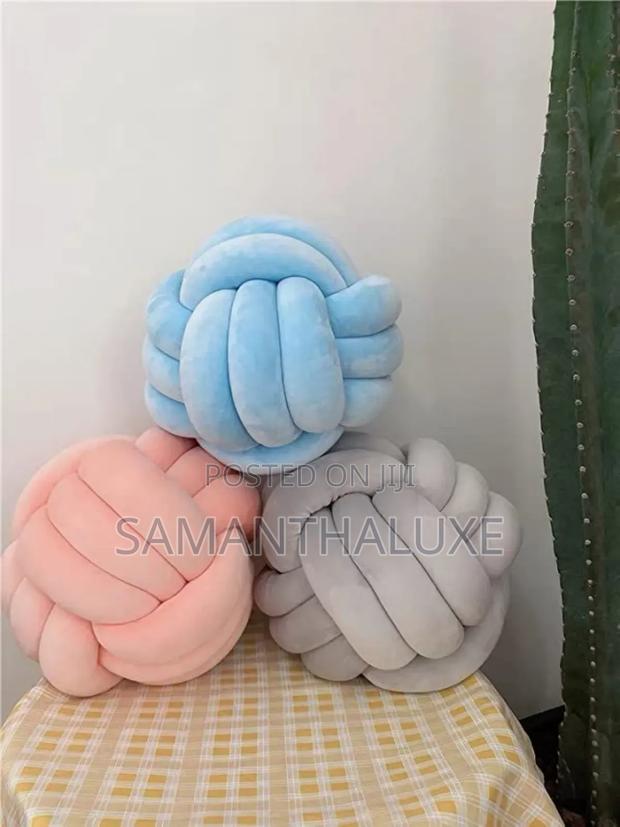 Fluffy Pillows – Soft, Cozy, and Supportive photo 2