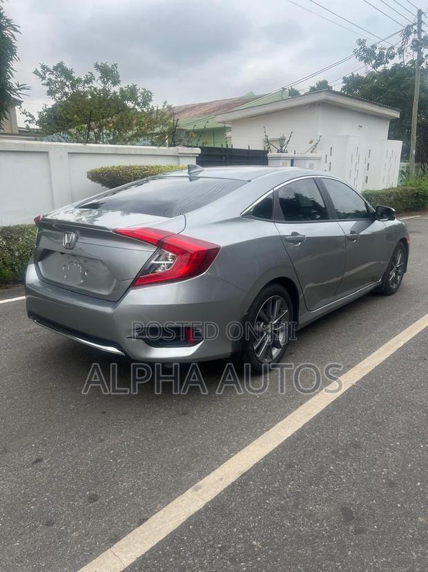 Honda Civic EX Sedan 2019 Silver