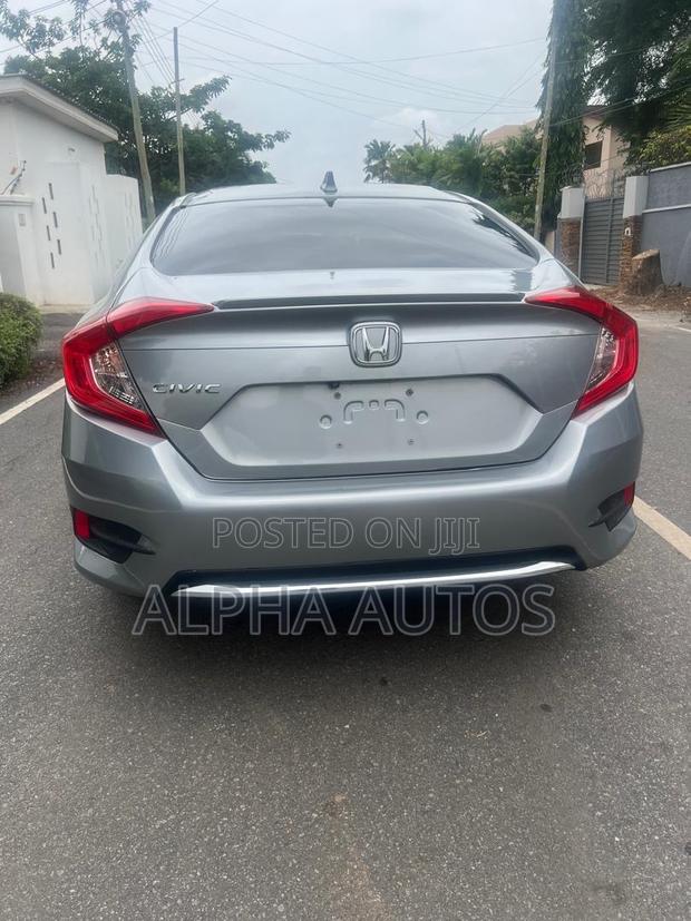 Honda Civic EX Sedan 2019 Silver