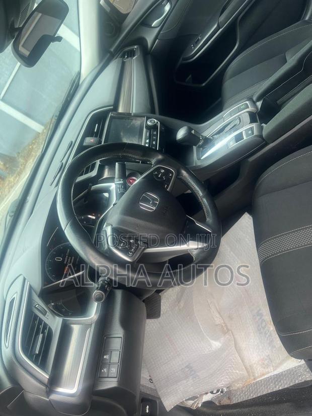 Honda Civic EX Sedan 2019 Silver