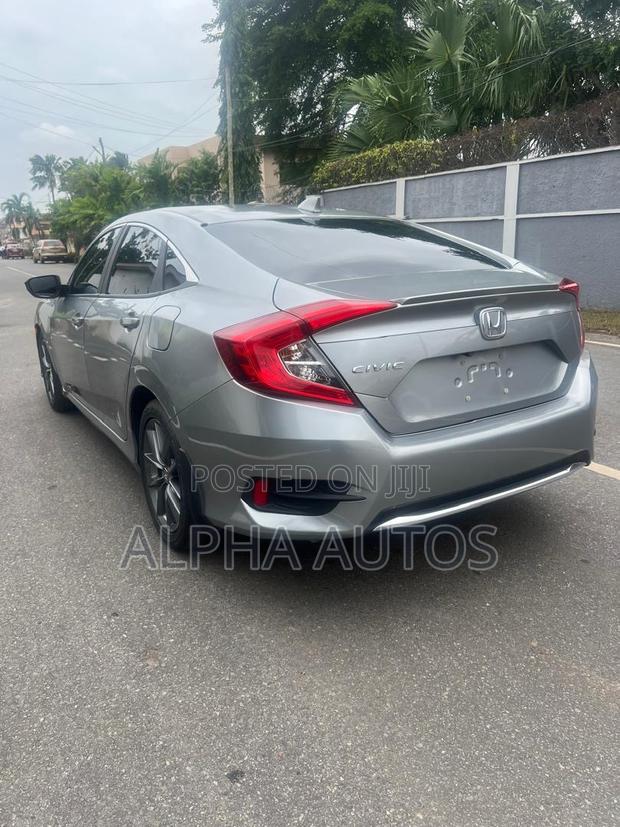 Honda Civic EX Sedan 2019 Silver