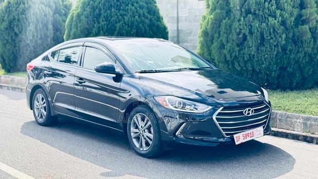 Hyundai Elantra Value Edition Sedan FWD (2.0L 4cyl 6A) 2017 Black