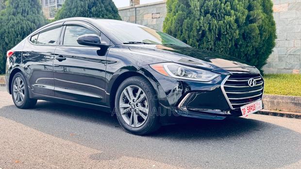 Hyundai Elantra Value Edition Sedan FWD (2.0L 4cyl 6A) 2017 Black
