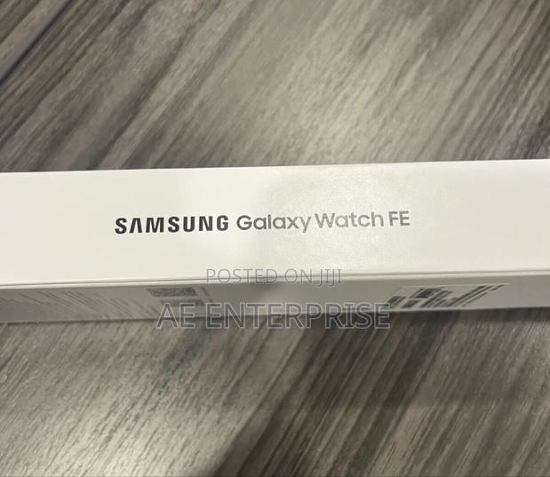 Samsung Galaxy Watch Fe photo 2