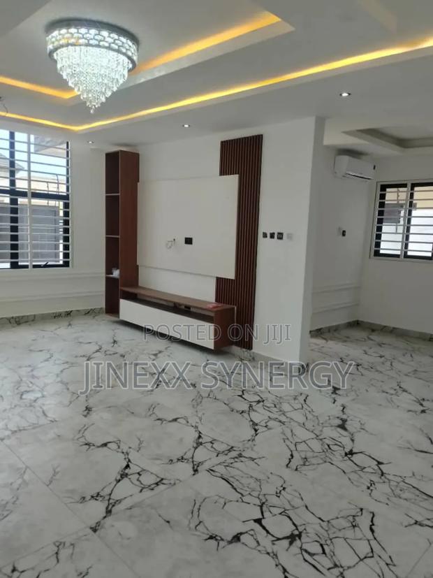 4bdrm Duplex in Sakumono for rent