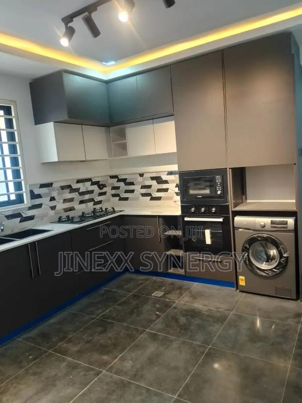 4bdrm Duplex in Sakumono for rent