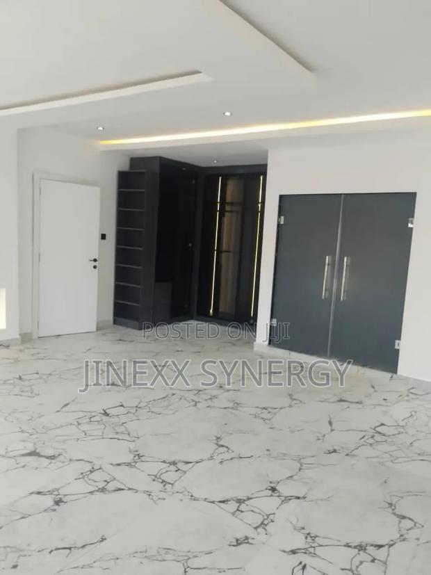 4bdrm Duplex in Sakumono for rent