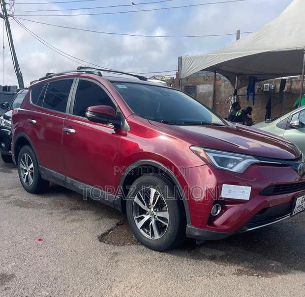 Toyota RAV4 2018 Red