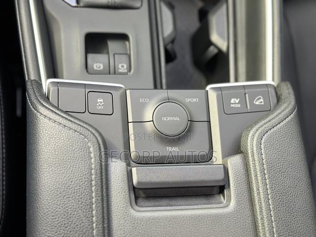 Toyota Grand Highlander Hybrid 2024 Burgundy