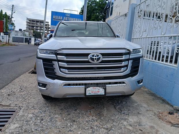 New Toyota Land Cruiser 2024 Silver