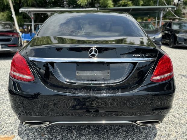 Mercedes-Benz C300 Luxury 4matic Sedan AWD (2.0L 4cyl 7A) 2017 Black