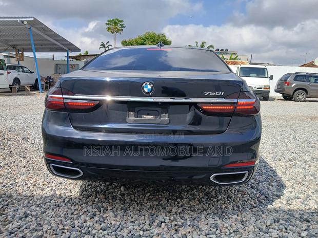 BMW i7 2023 Black