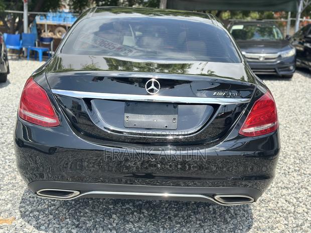 Mercedes-Benz C300 2017 Black