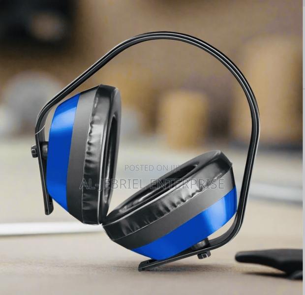 Protective Ear Muff · Photo 3