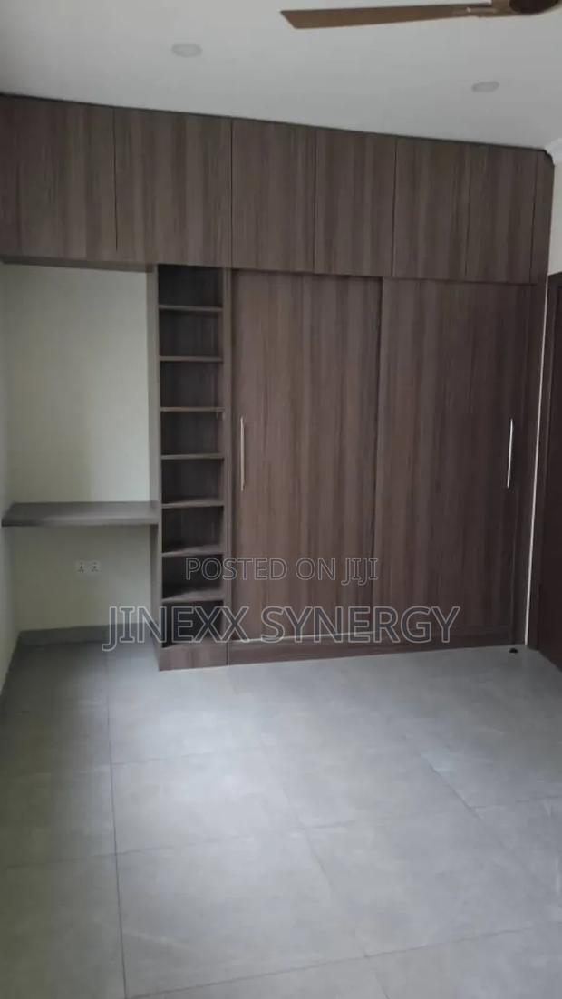 3bdrm Duplex in Manet Court for rent