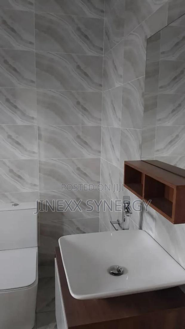 3bdrm Duplex in Manet Court for rent