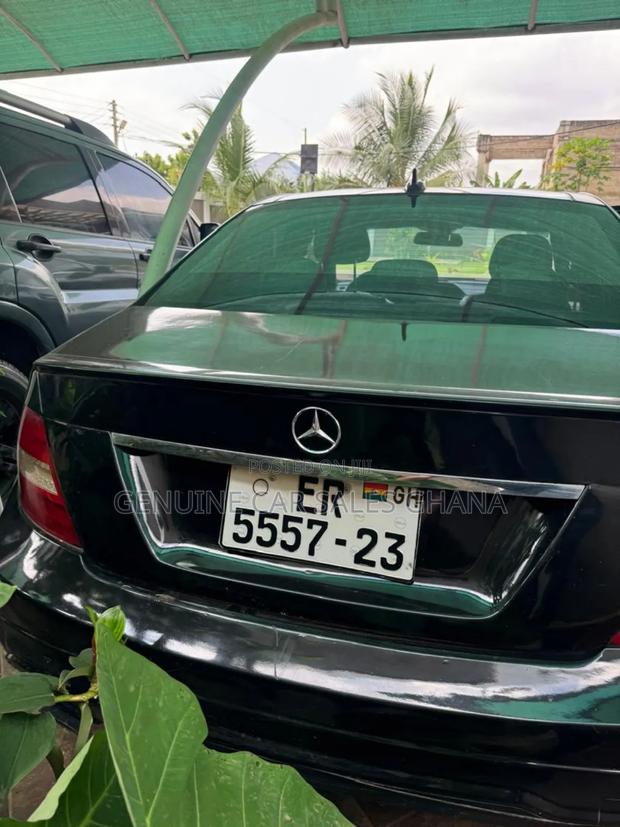Mercedes-Benz C250 2014 Black