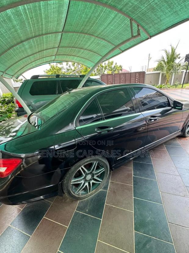 Mercedes-Benz C250 2014 Black
