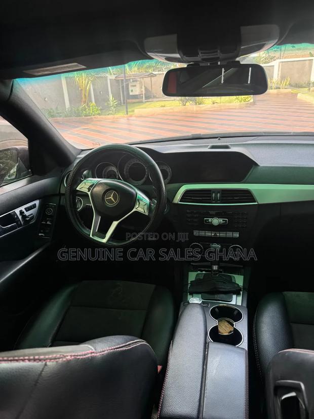 Mercedes-Benz C250 2014 Black