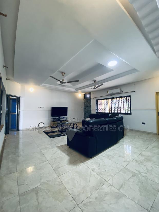 6bdrm House in West Hills Mall Area for rent photo 12