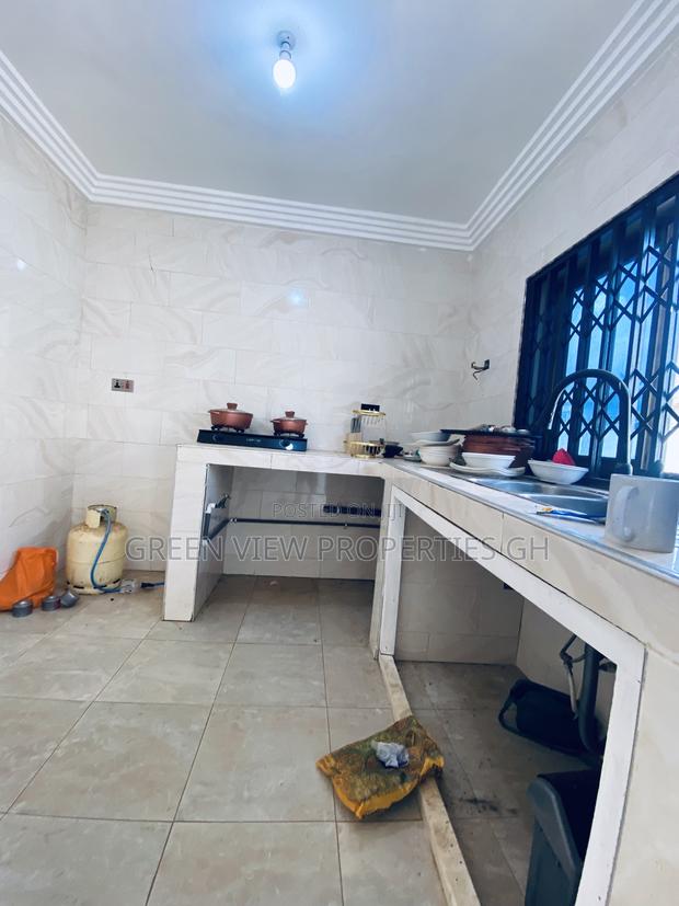 6bdrm House in West Hills Mall Area for rent photo 14