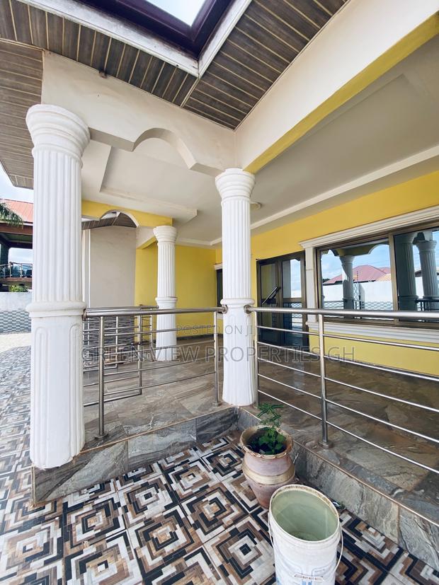 6bdrm House in West Hills Mall Area for rent photo 4