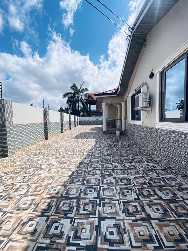 6bdrm House in West Hills Mall Area for rent photo 3